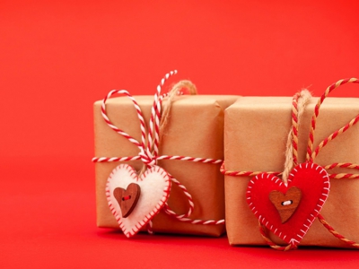 4 Geschenkideen für den Valentinstag, die Ihren Partner zum Schwärmen bringen